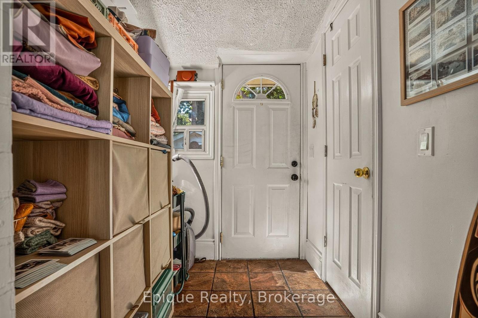 170 Emerald Street S, Hamilton, ON