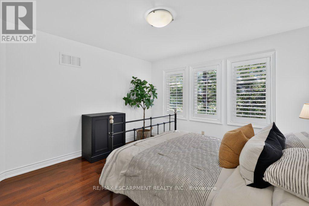5097 Elderview Court, Mississauga, ON