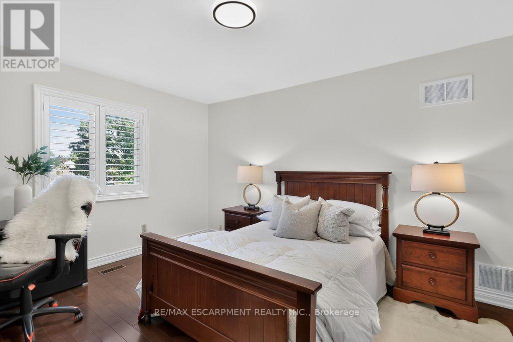 5097 Elderview Court, Mississauga, ON