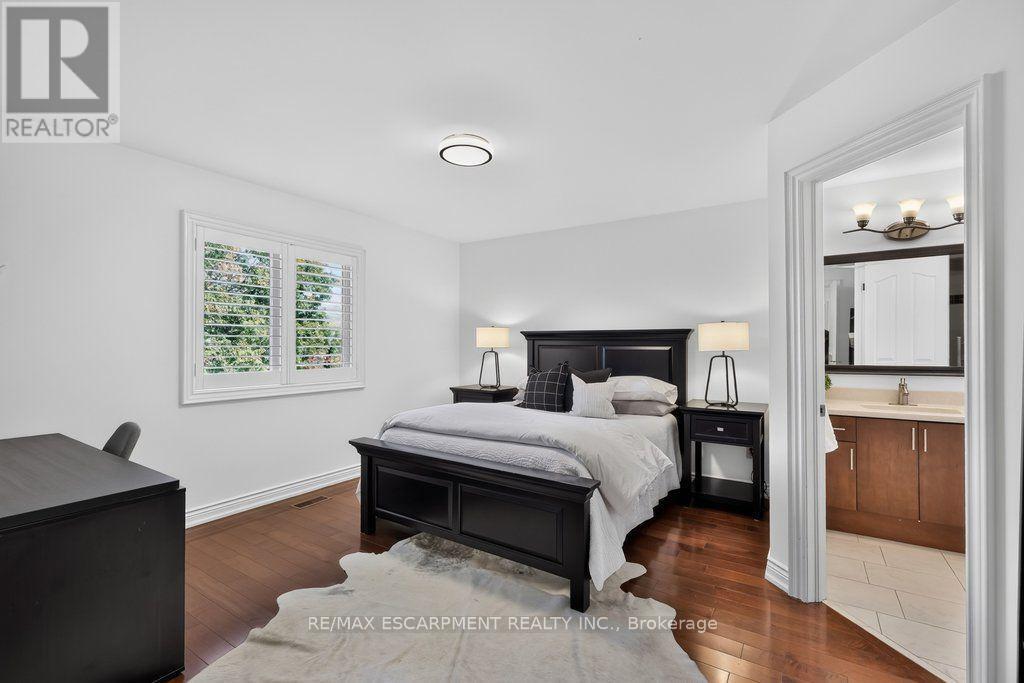 5097 Elderview Court, Mississauga, ON