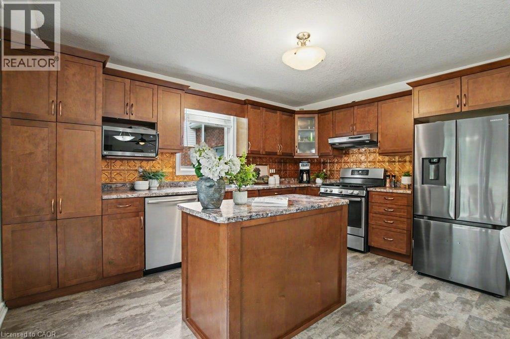 15 Sim Court, Cambridge, ON