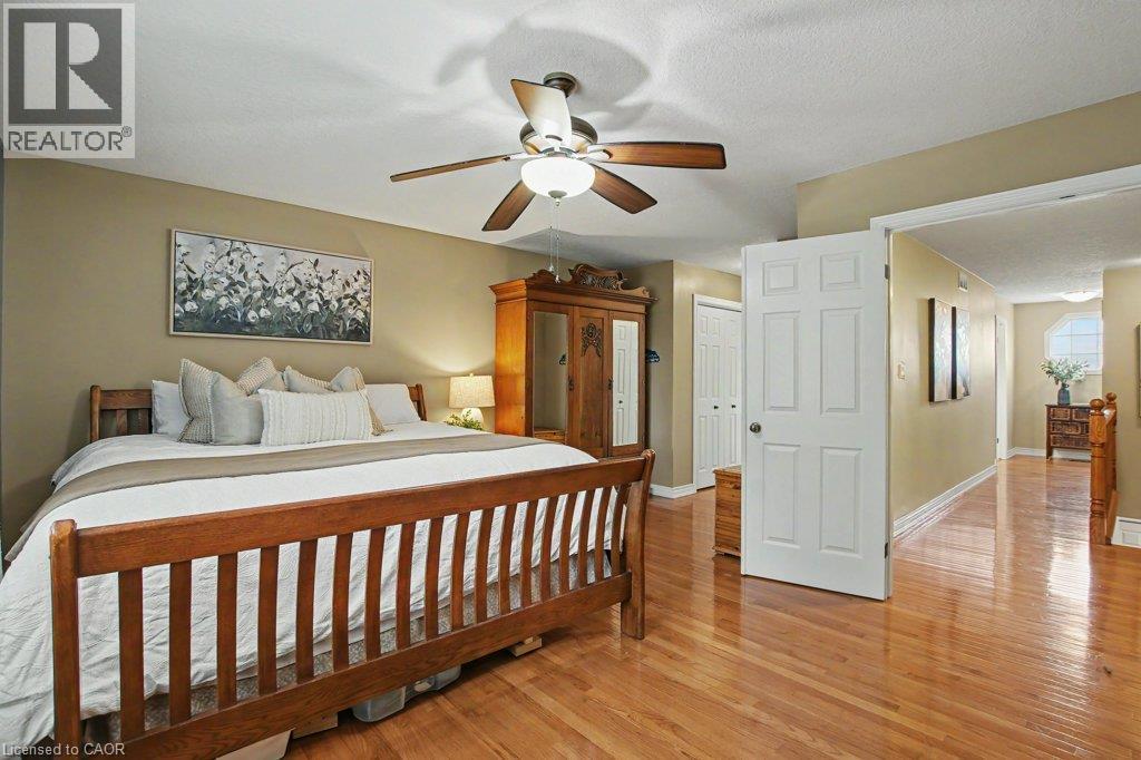 15 Sim Court, Cambridge, ON