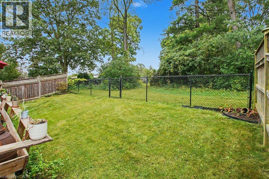 15 Sim Court, Cambridge, ON