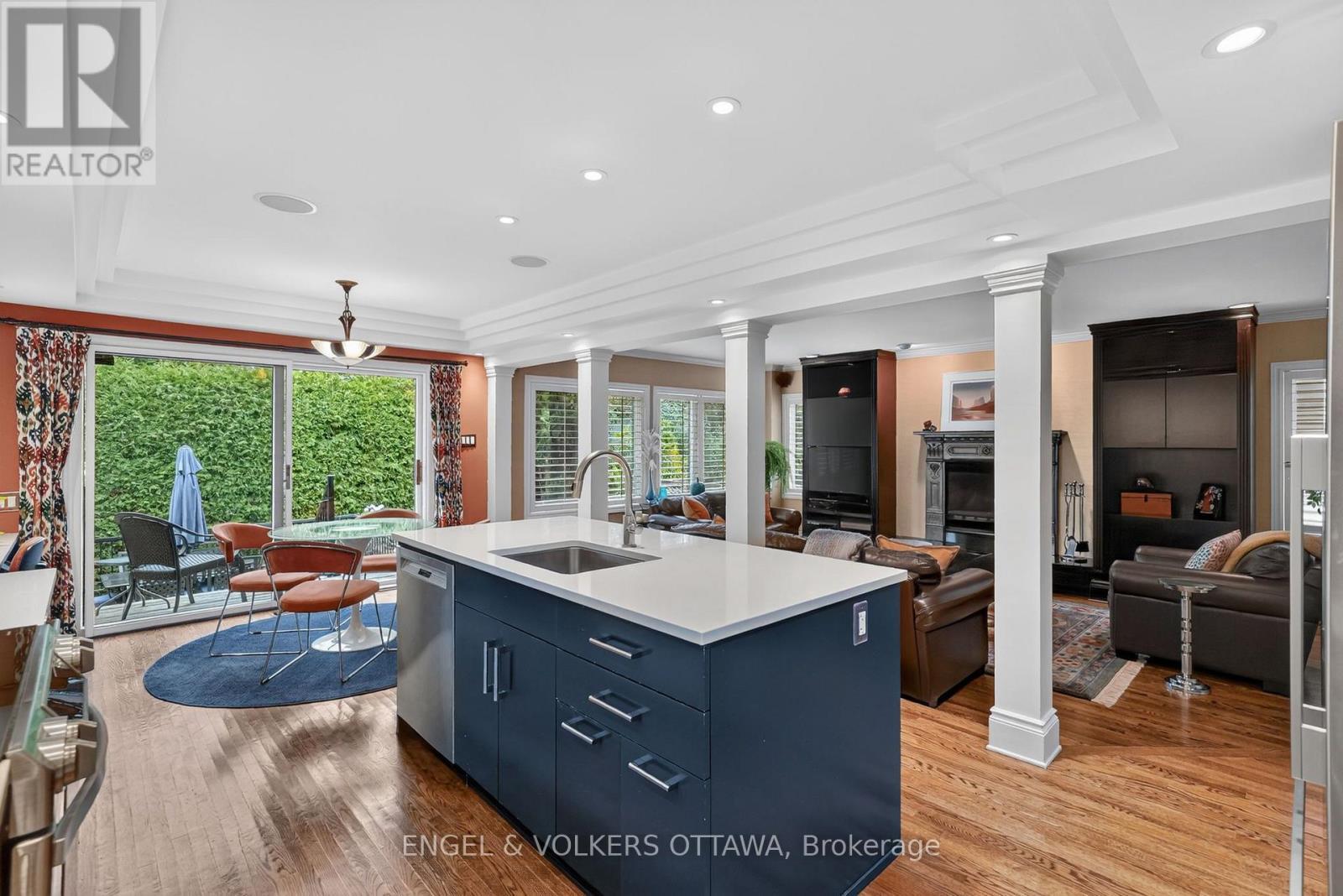 13 Lynhurst Avenue, Ottawa, ON
