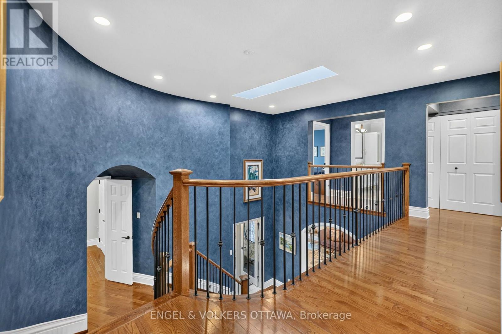 13 Lynhurst Avenue, Ottawa, ON