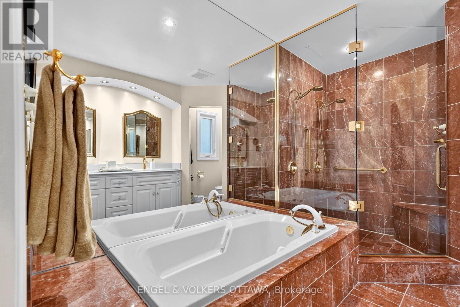 13 Lynhurst Avenue, Ottawa, ON