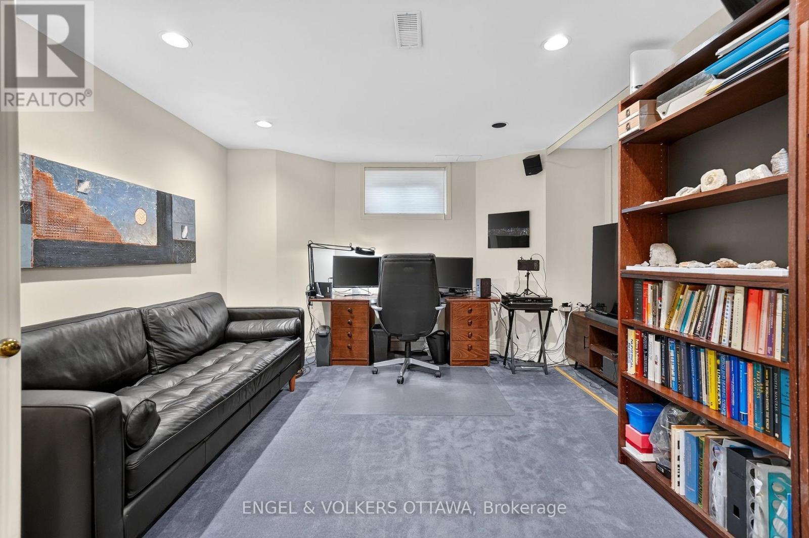 13 Lynhurst Avenue, Ottawa, ON