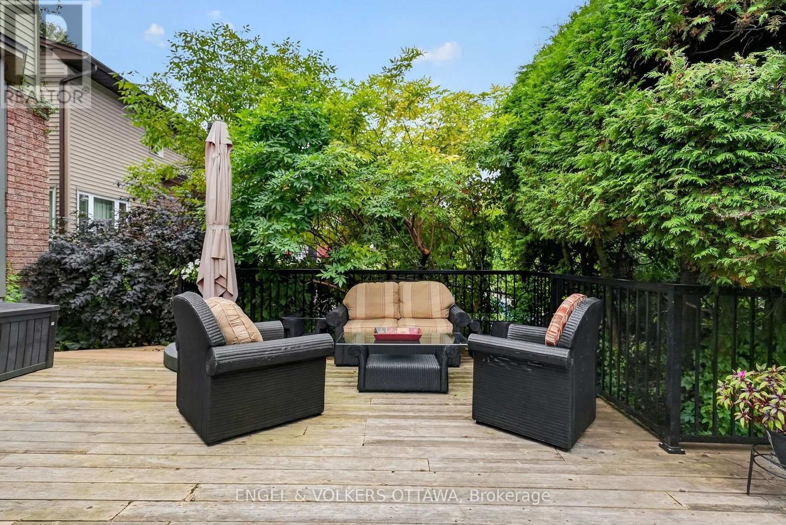 13 Lynhurst Avenue, Ottawa, ON