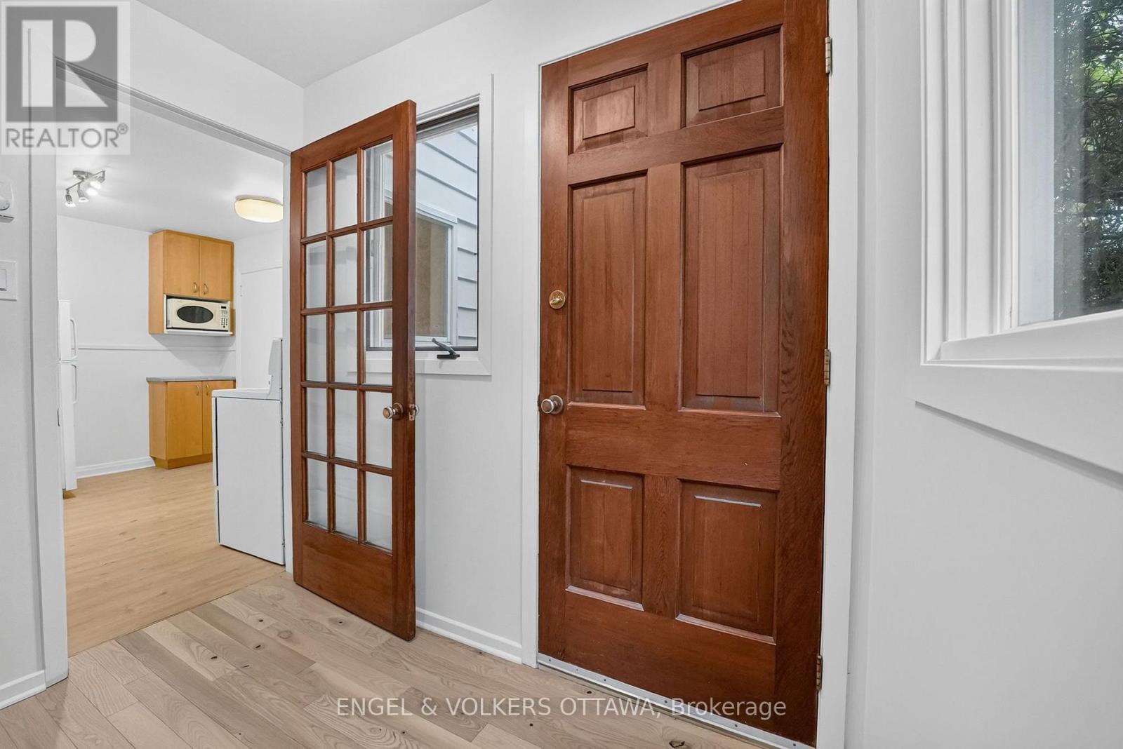 35 Bedford Crescent, Ottawa, ON