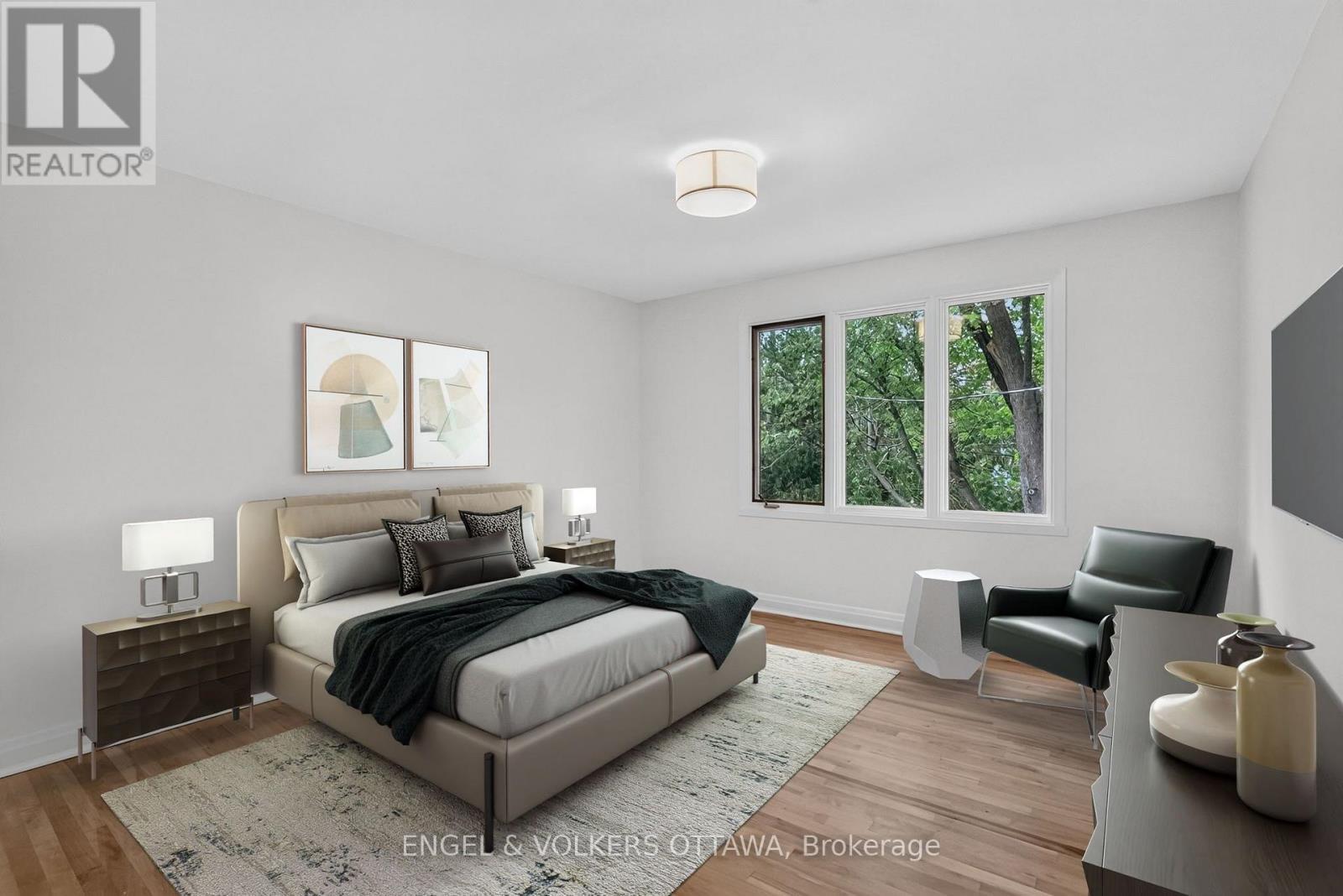 35 Bedford Crescent, Ottawa, ON