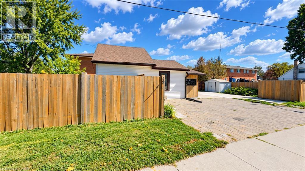 76 Avenue Road, Cambridge, ON