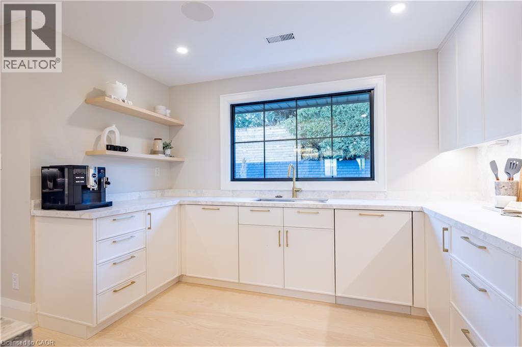 841 Danforth Place, Burlington, ON