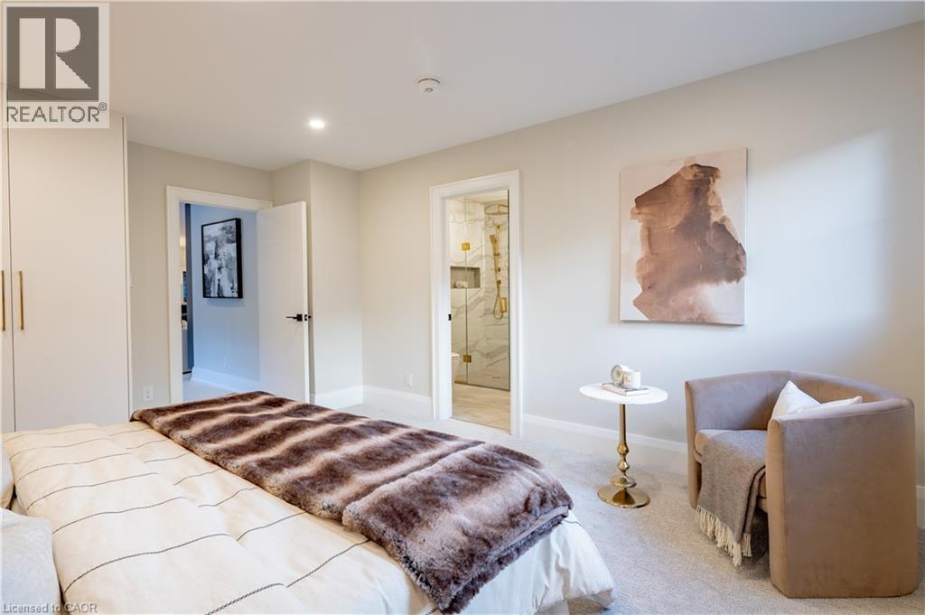 841 Danforth Place, Burlington, ON