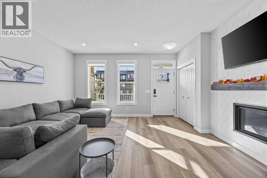 236 Rowmont Boulevard Nw, Calgary, AB