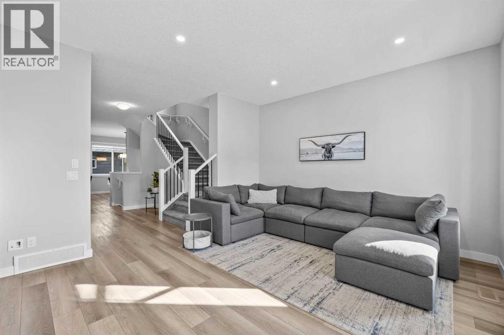 236 Rowmont Boulevard Nw, Calgary, AB