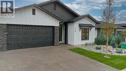 749 Carleton Street Kelowna, BC V1V 0A8