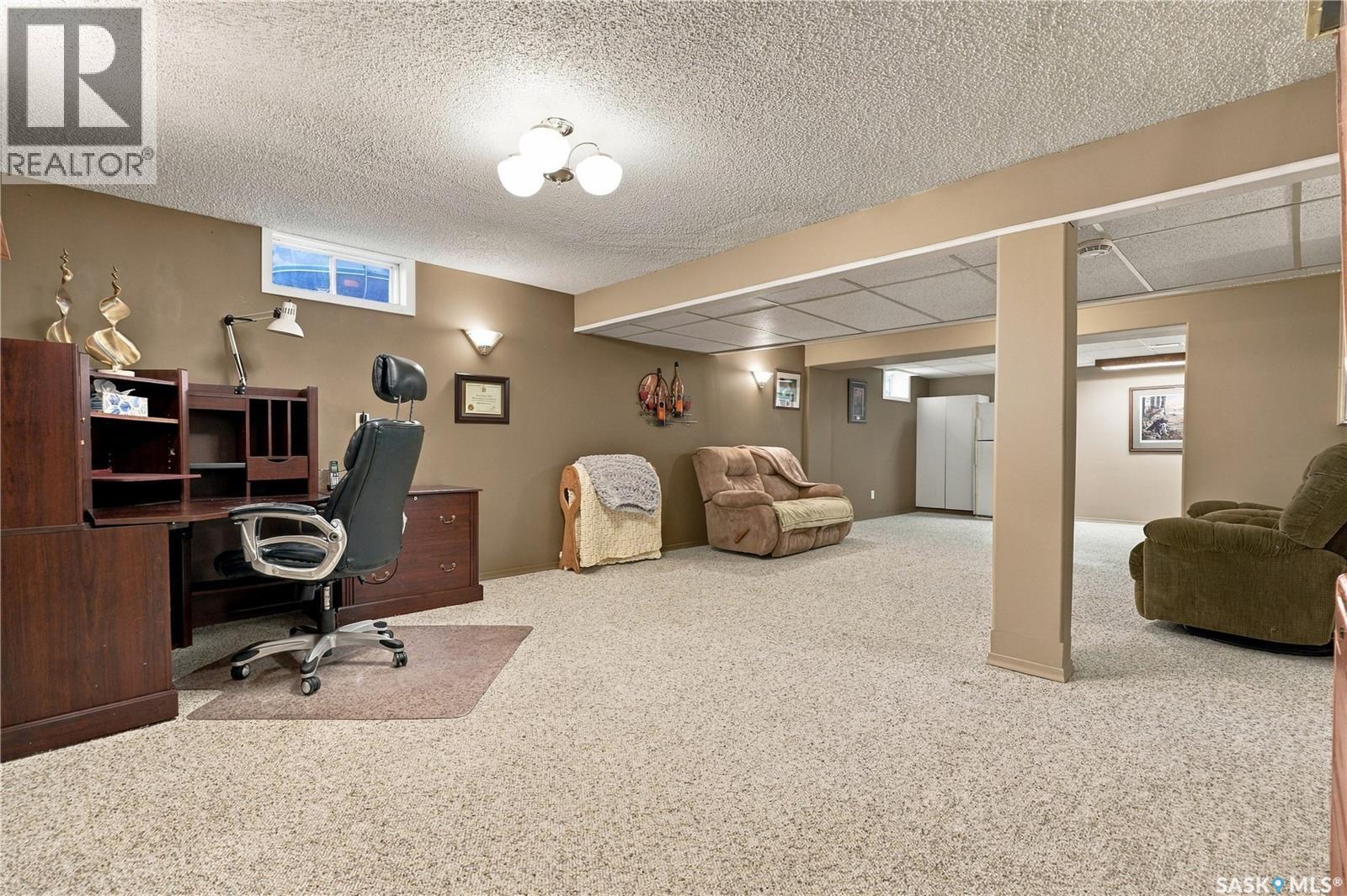 43 Wentworth Crescent, Saskatoon, SK