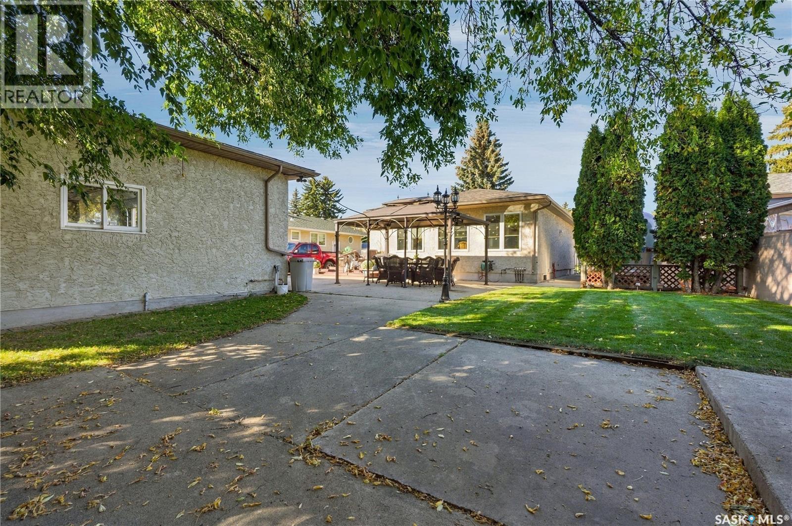 43 Wentworth Crescent, Saskatoon, SK