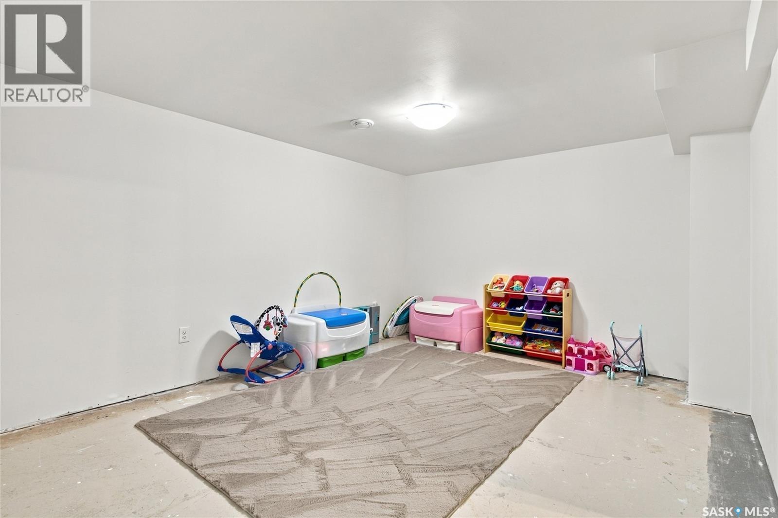 55 Trident Crescent, Saskatoon, SK