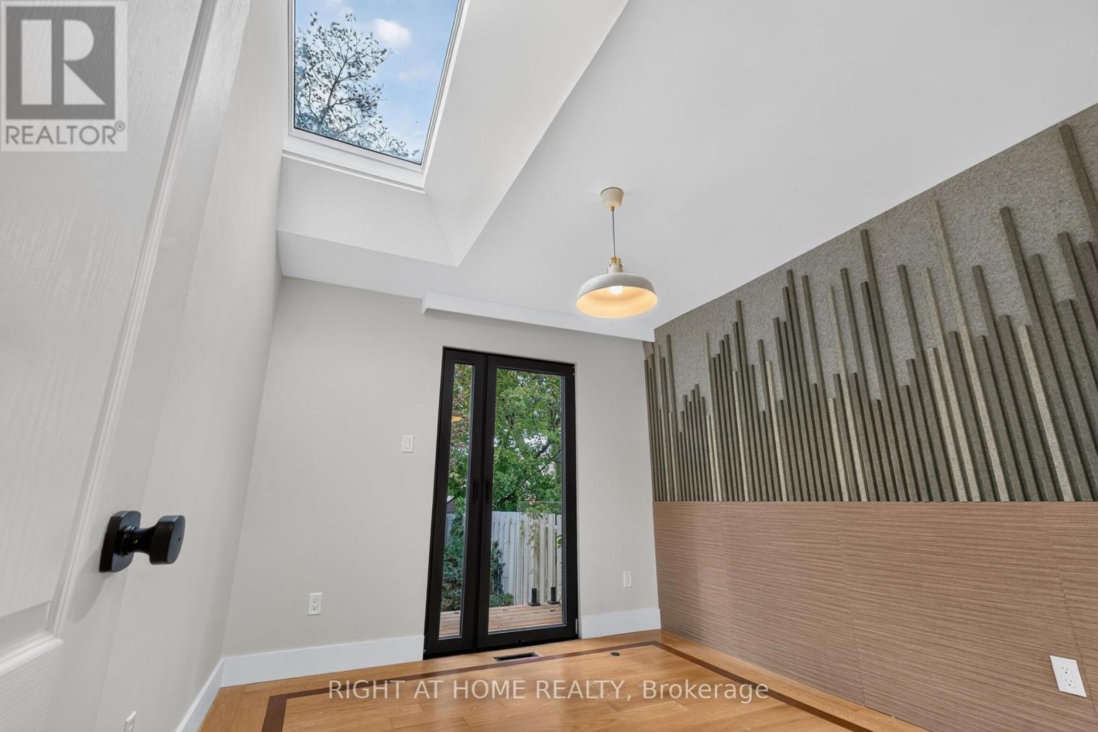 3361 Rhonda Valley, Mississauga, ON