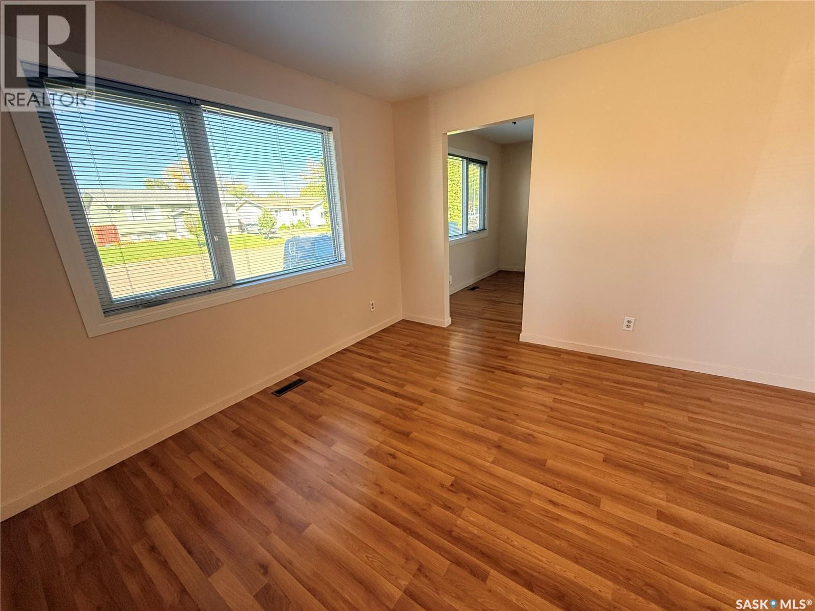 389 Meighen Crescent, Saskatoon, SK