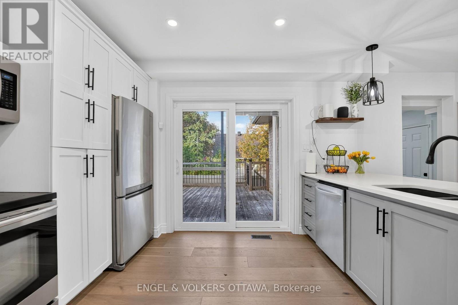1330 Kilborn Avenue, Ottawa, ON