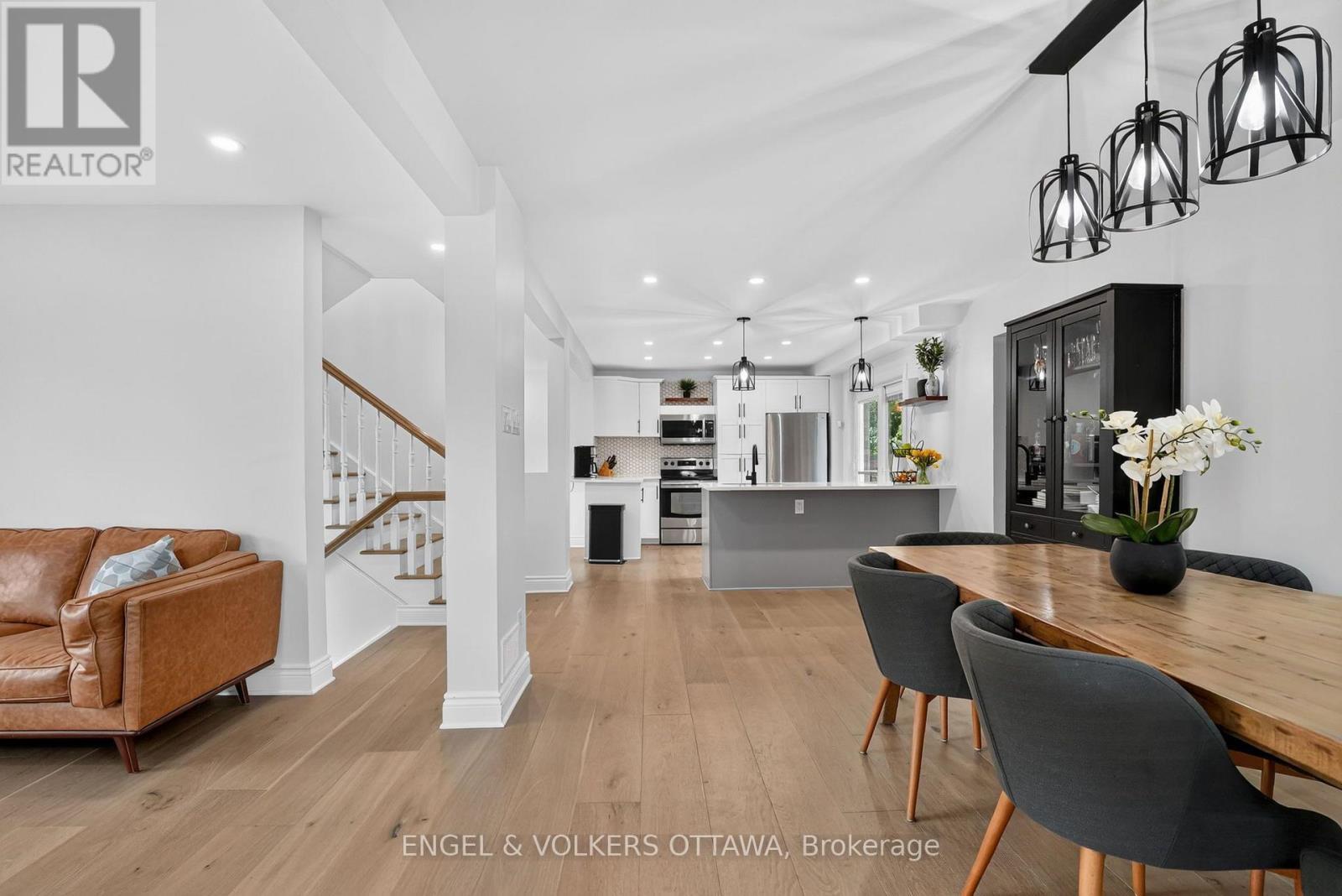 1330 Kilborn Avenue, Ottawa, ON