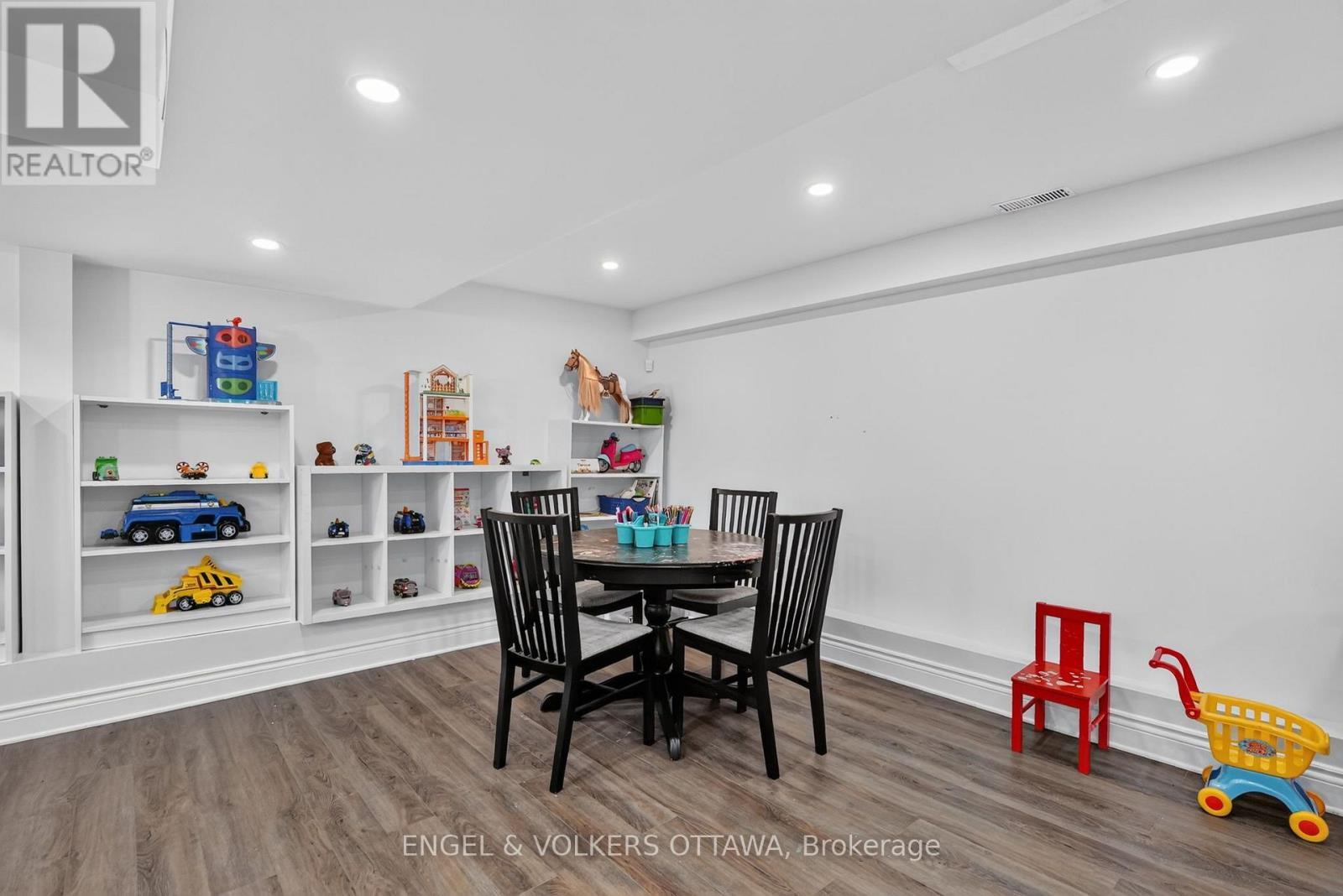 1330 Kilborn Avenue, Ottawa, ON