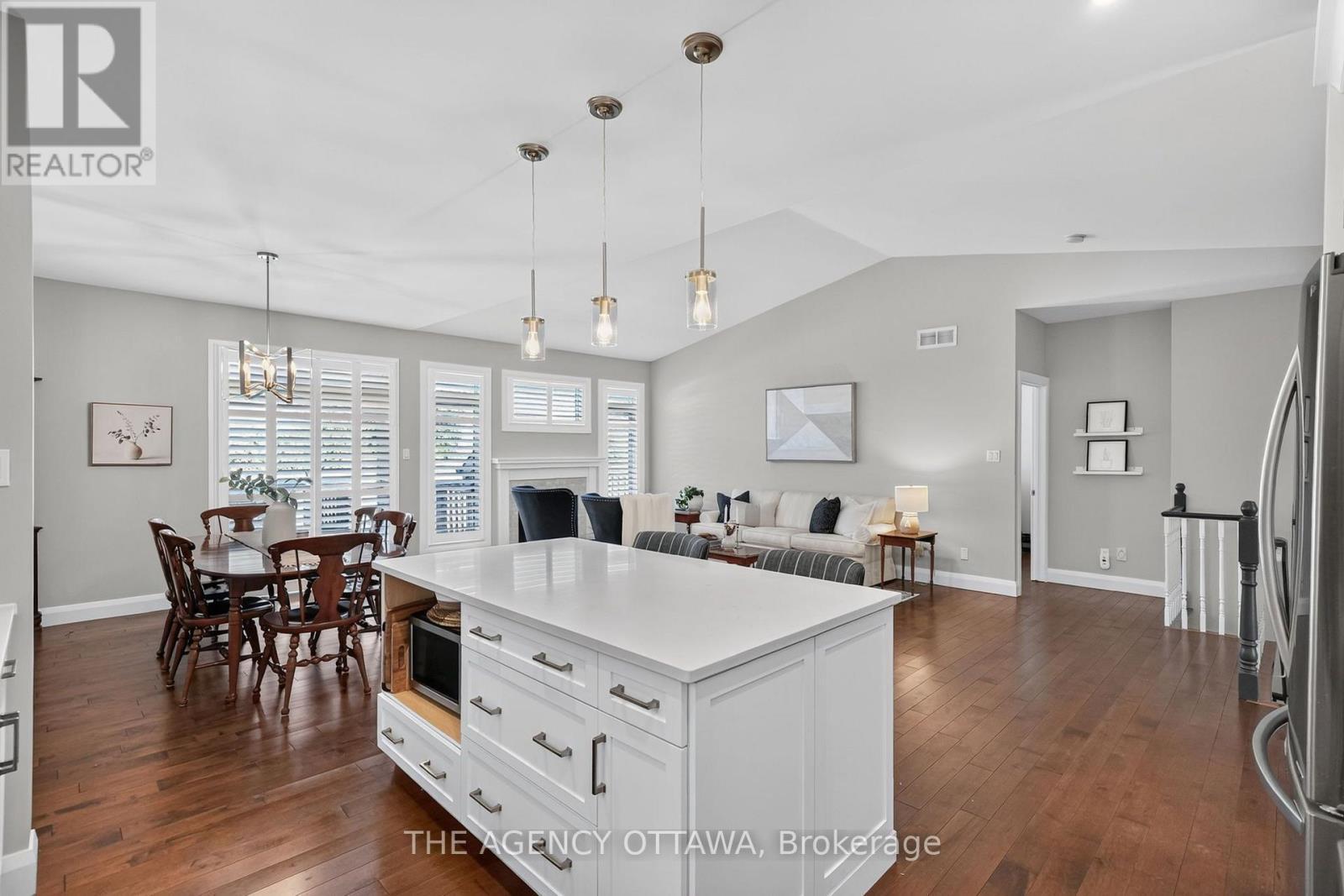 111 Bartlett Private, Ottawa, ON