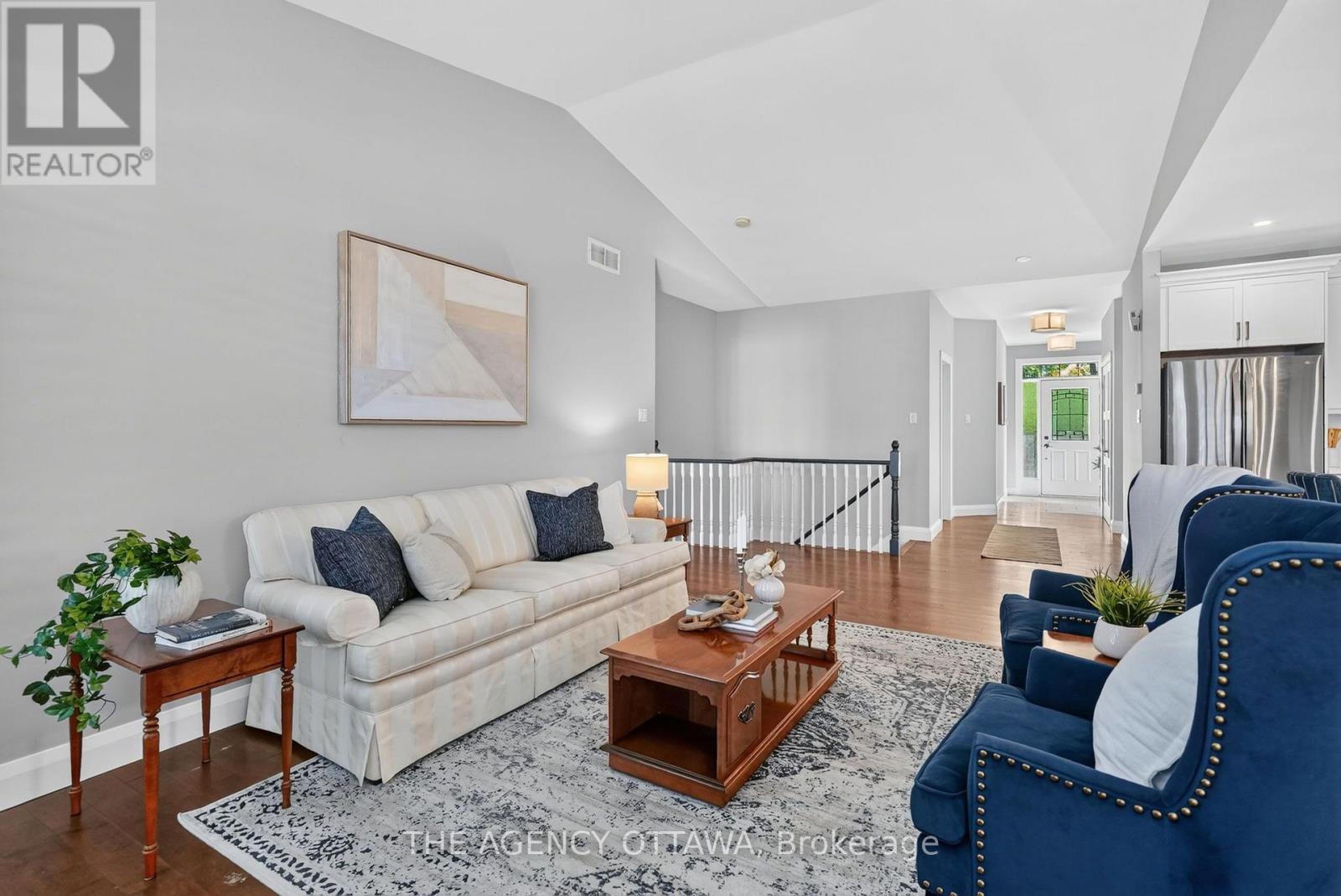 111 Bartlett Private, Ottawa, ON