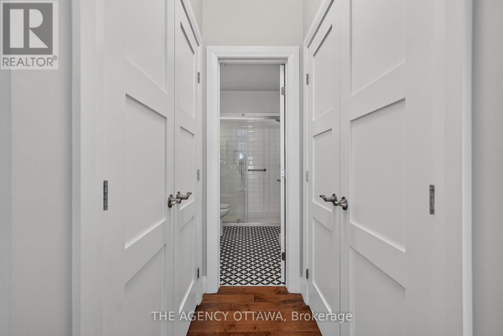 111 Bartlett Private, Ottawa, ON