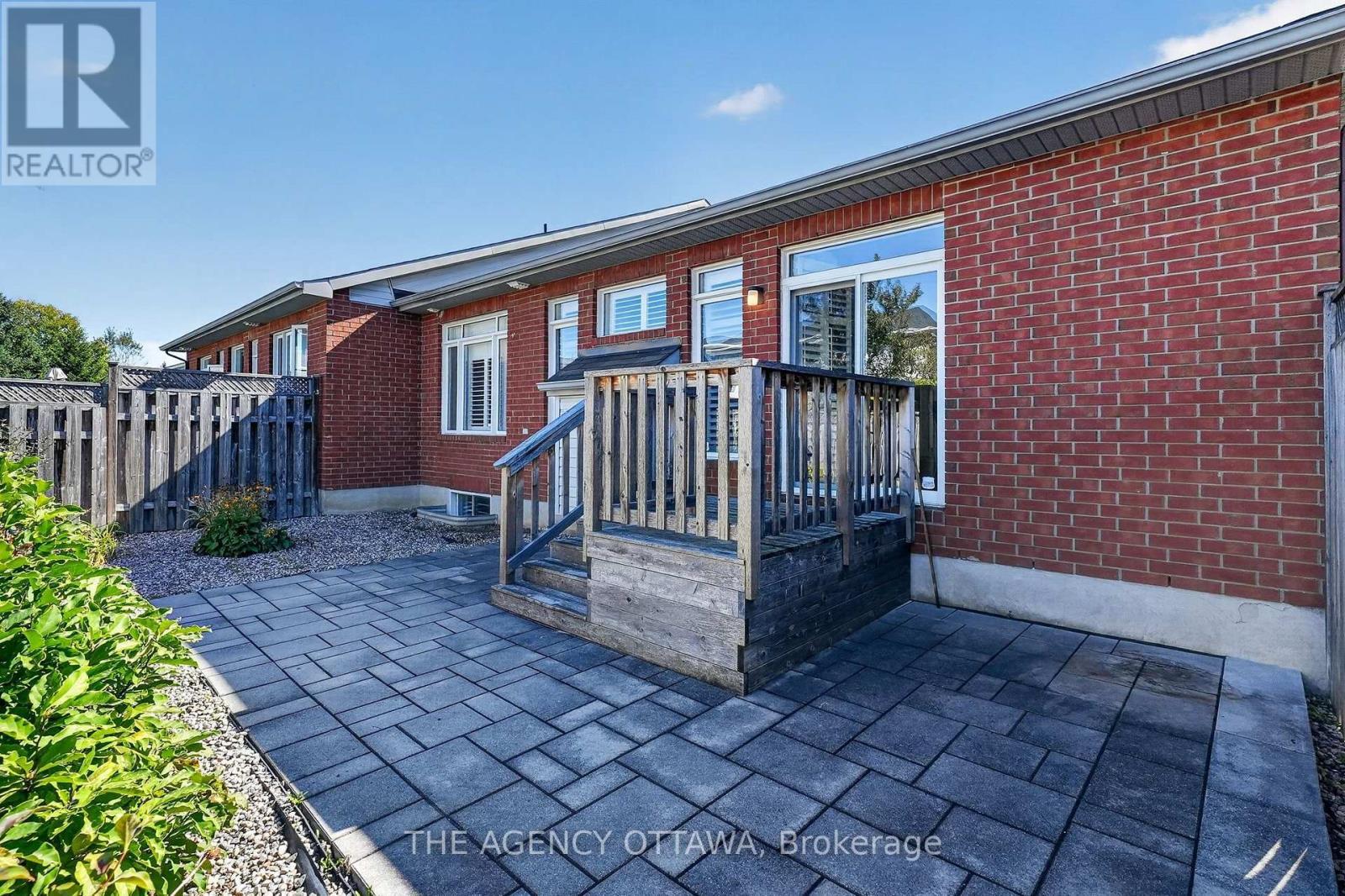 111 Bartlett Private, Ottawa, ON