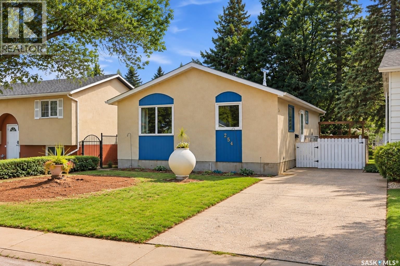 254 Mcmaster Crescent, Saskatoon, SK