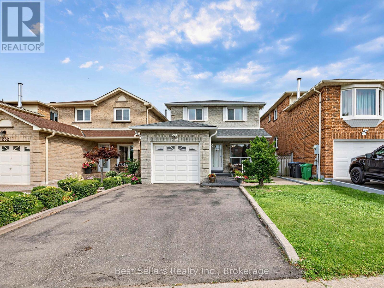 234 Lech Walesa Drive, Mississauga, ON