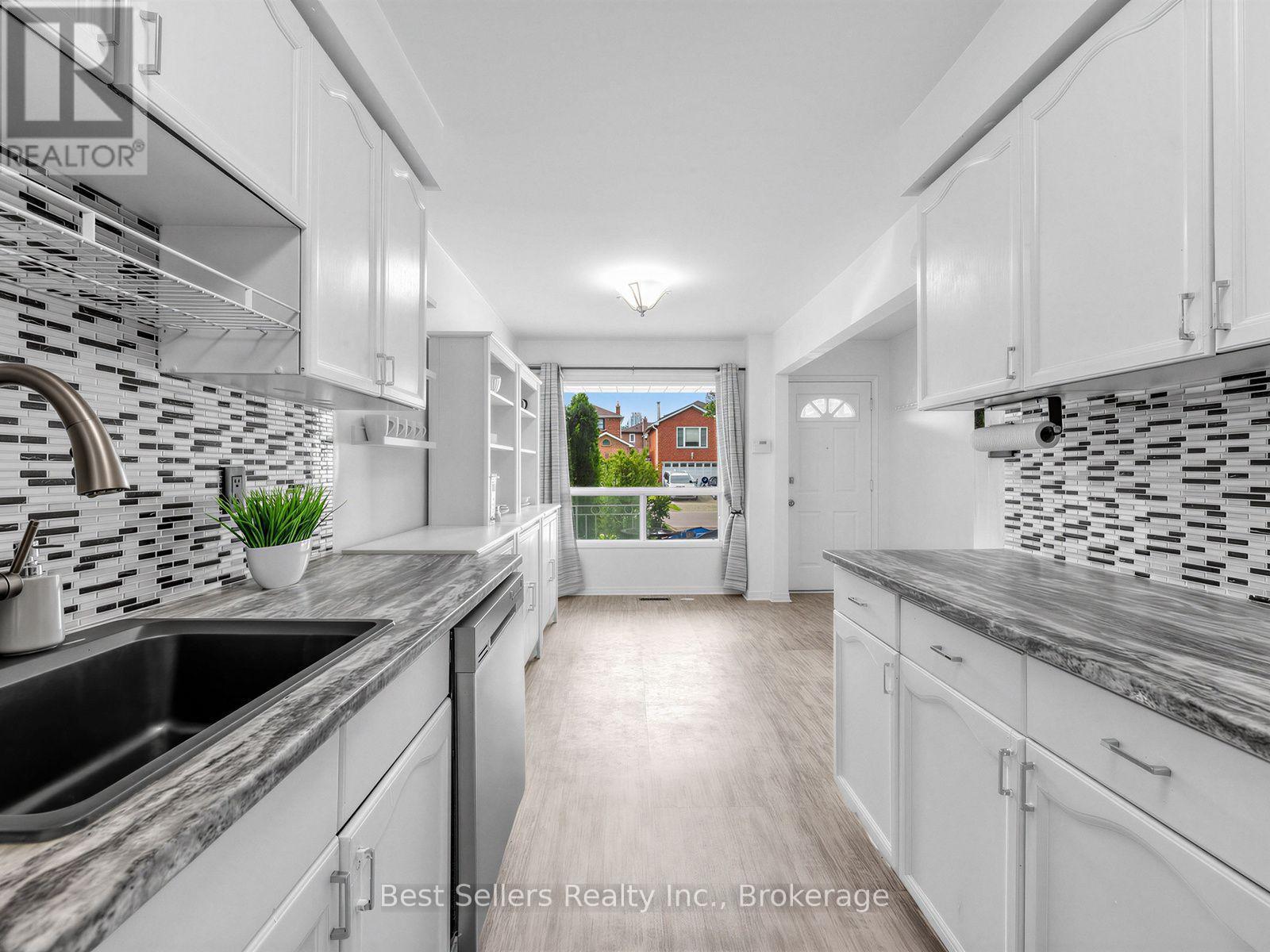 234 Lech Walesa Drive, Mississauga, ON