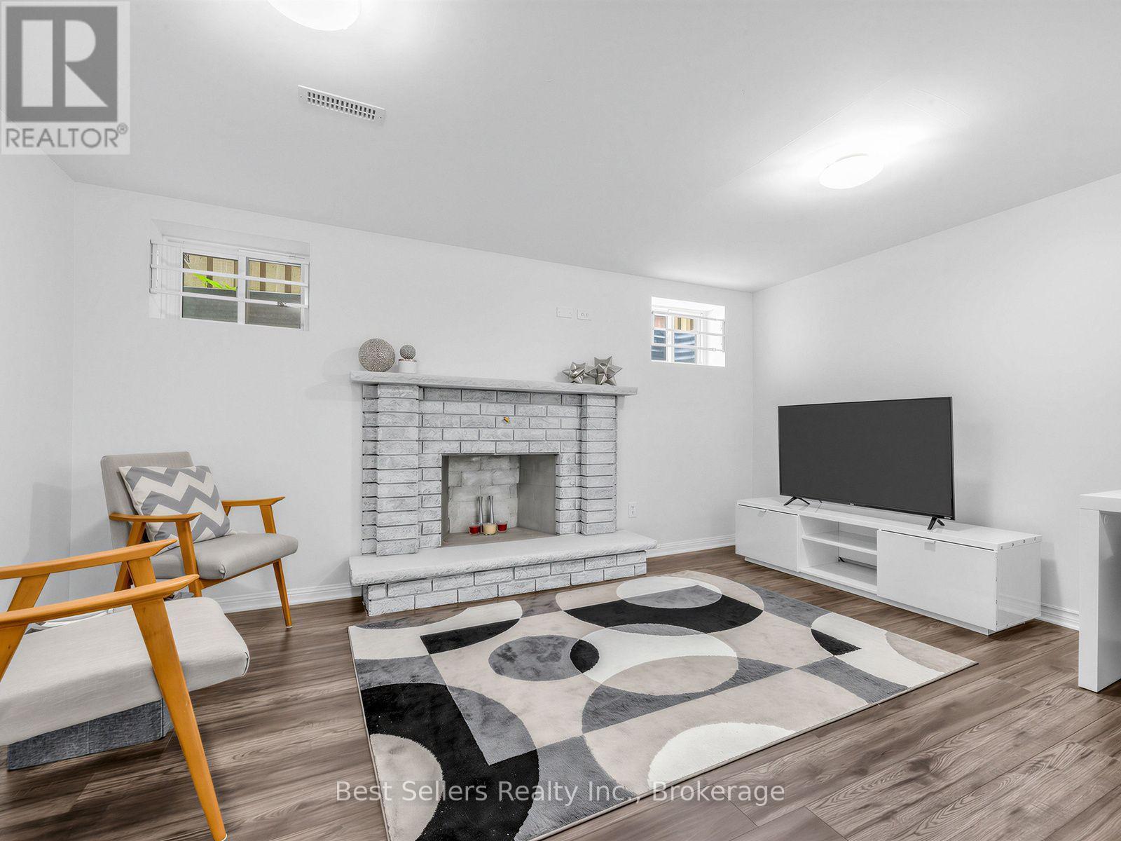 234 Lech Walesa Drive, Mississauga, ON