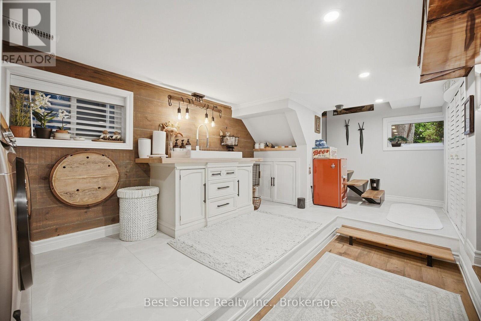 174 Angelene Street, Mississauga, ON