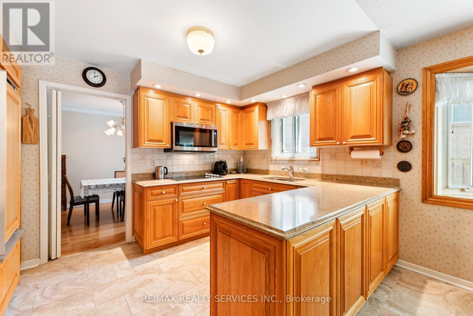 22 Oldham Crescent, Brampton, ON