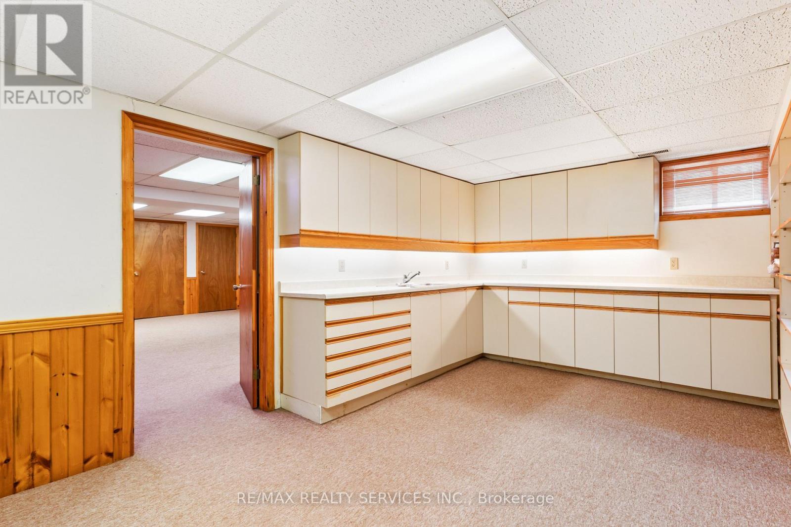 Kitchenette - 22 Oldham Crescent, Brampton, ON