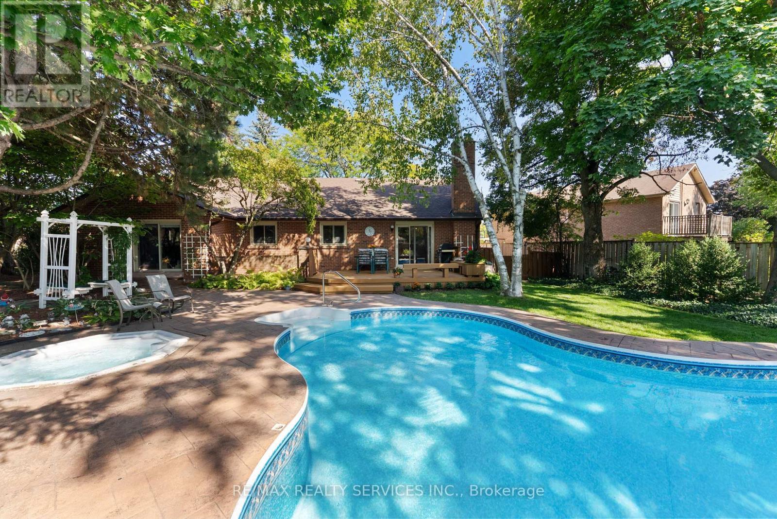 22 Oldham Crescent, Brampton, ON