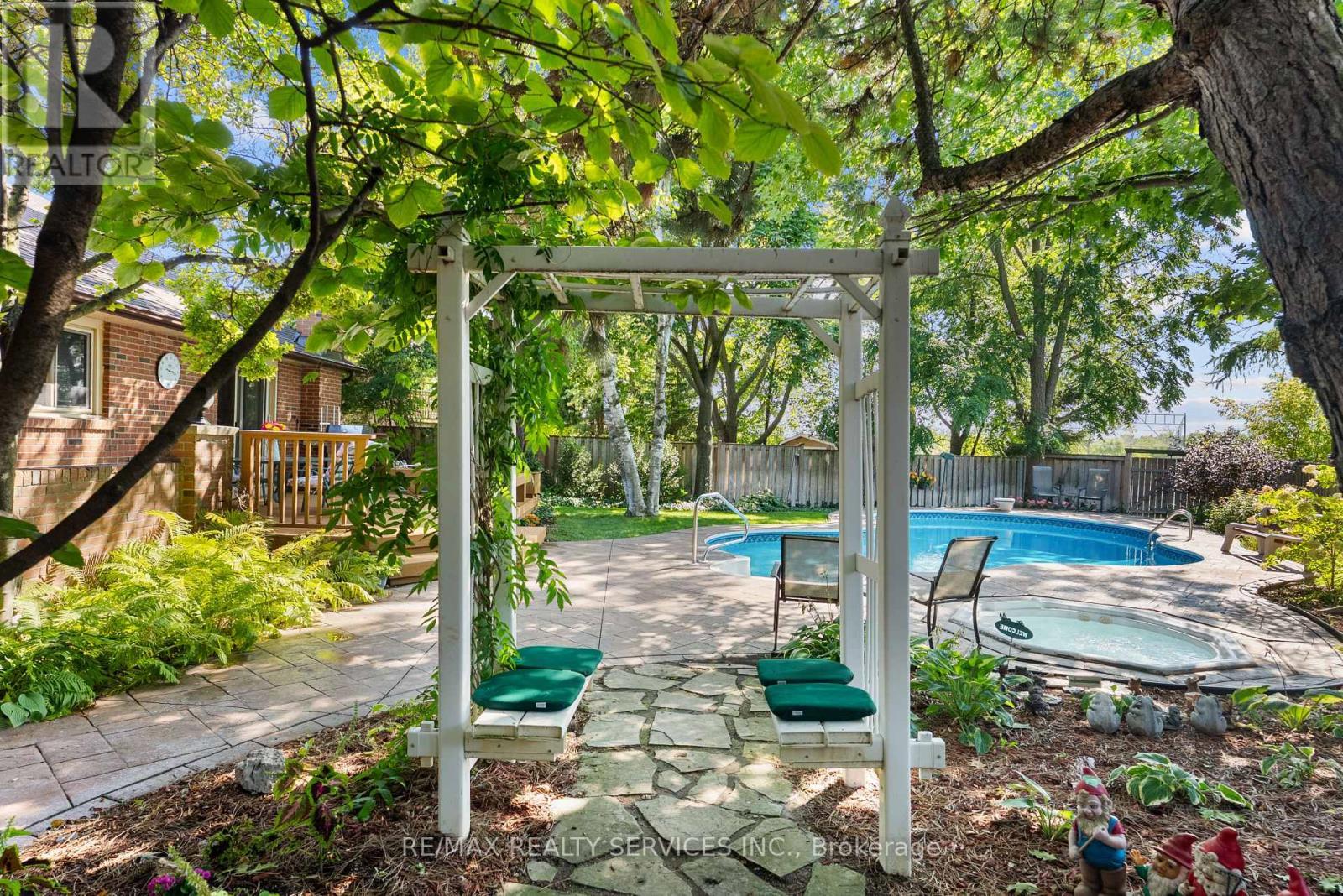 22 Oldham Crescent, Brampton, ON