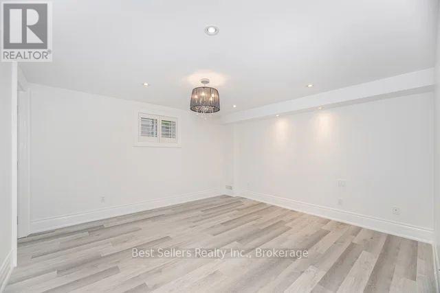 1595 Calverton Court, Mississauga, ON