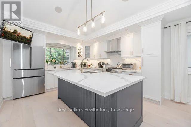 1595 Calverton Court, Mississauga, ON
