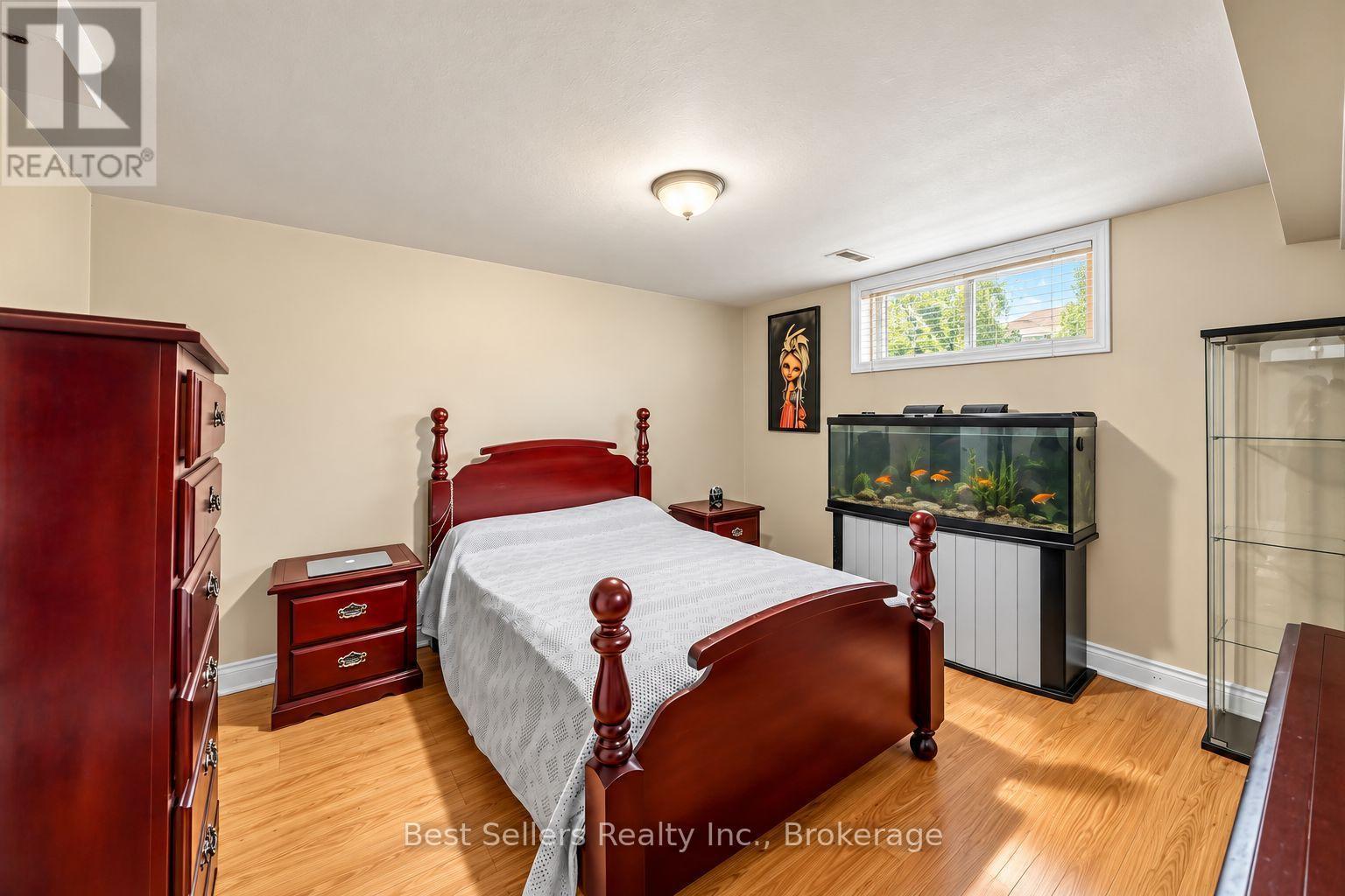 3570 Autumn Harvest Drive, Mississauga, ON