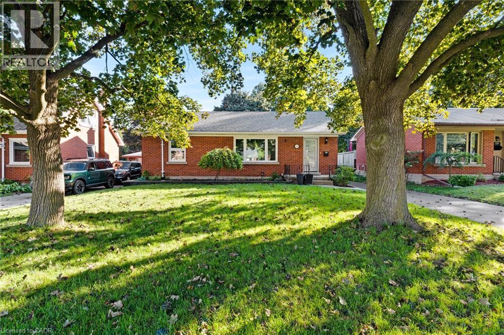 135 Patricia Avenue, Kitchener, ON