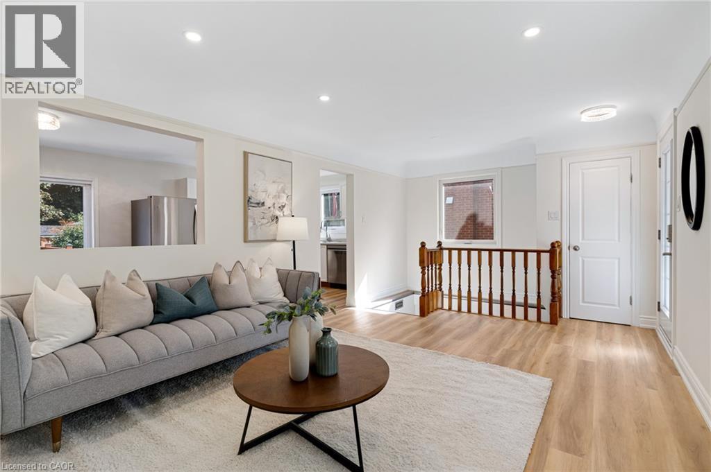 135 Patricia Avenue, Kitchener, ON