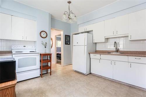 406 St Jean Baptiste St, Winnipeg, MB 