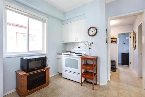 406 St Jean Baptiste St, Winnipeg, MB 