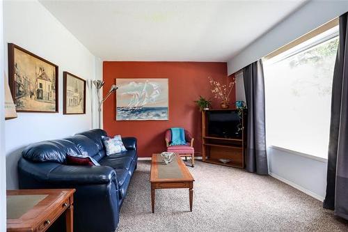 406 St Jean Baptiste St, Winnipeg, MB 