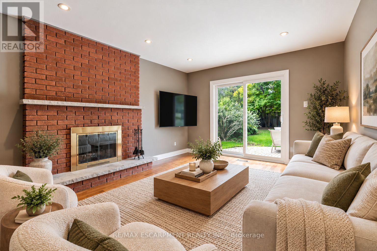 VIRTUALLY STAGED - 1149 Mesa Crescent, Mississauga, ON